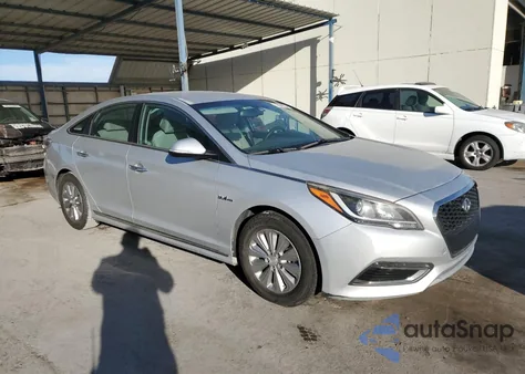 2017 Hyundai Sonata Hybrid from USA, damaged, VIN KMHE24L11HA048460
